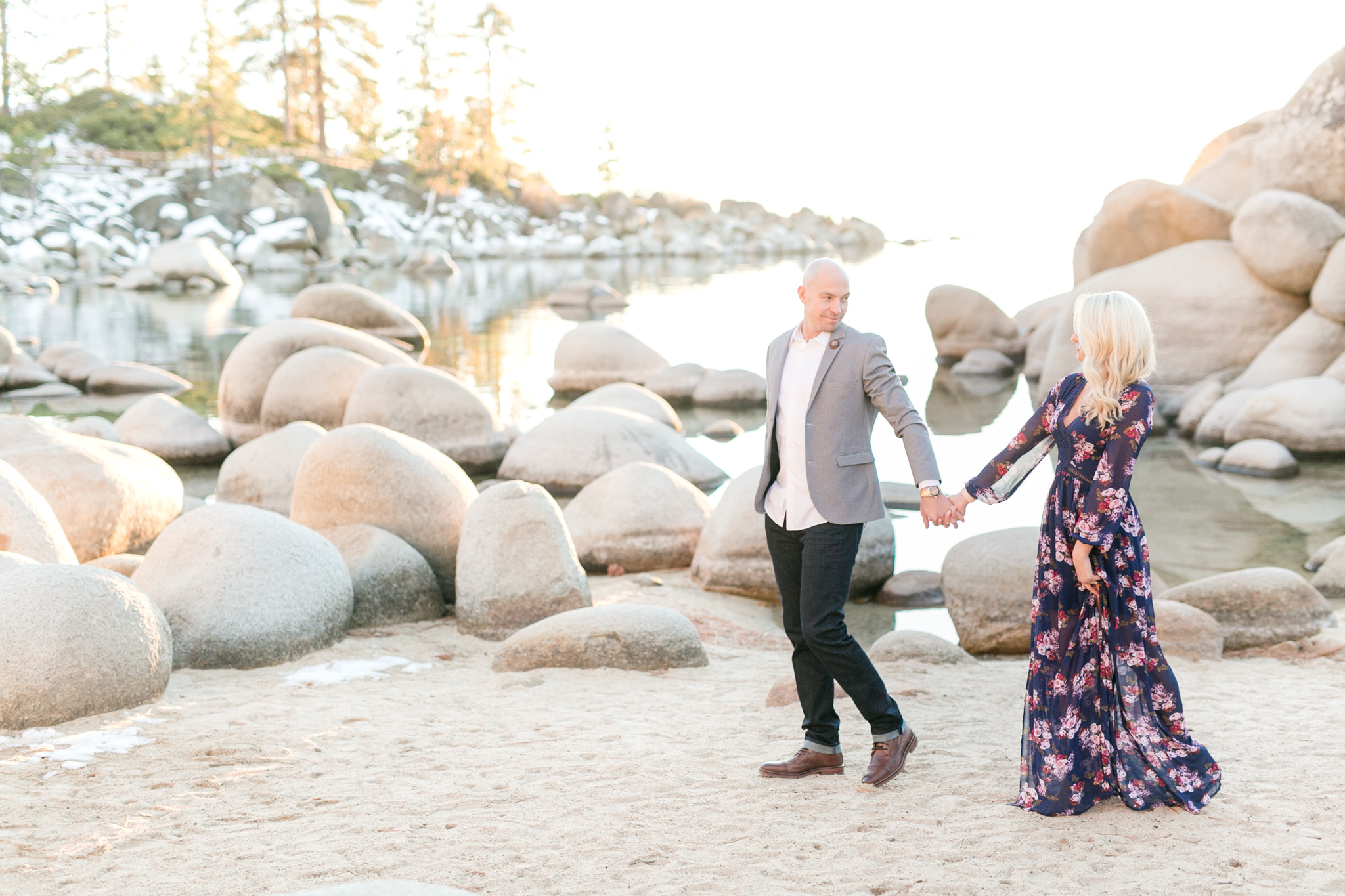 lake tahoe engagement photos by the boulders
